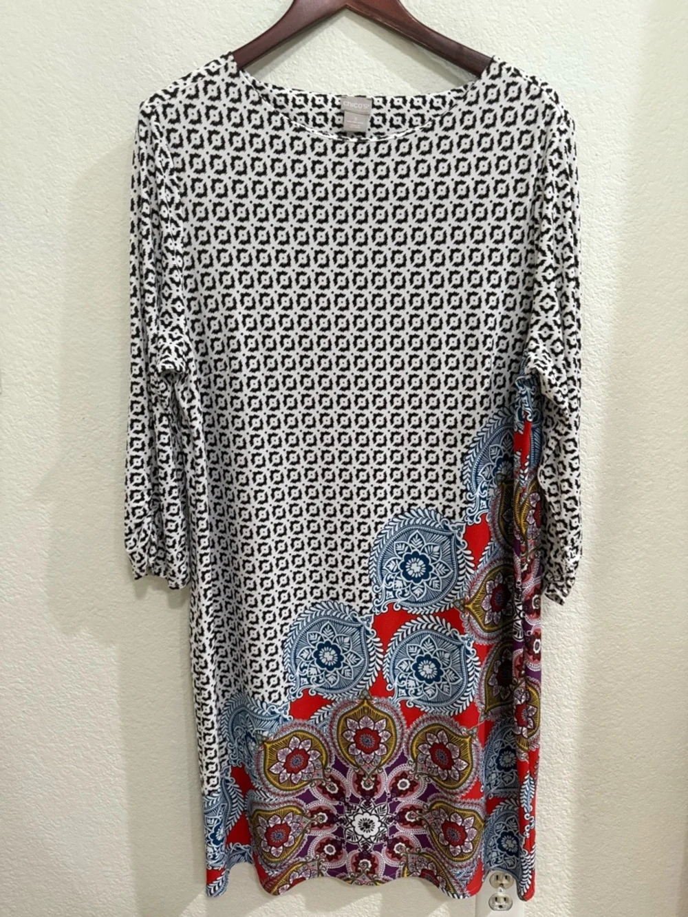 Chico’s Multicolor Stretch Boho Paisley Geometric Medallion Pattern - Picture 1 of 14